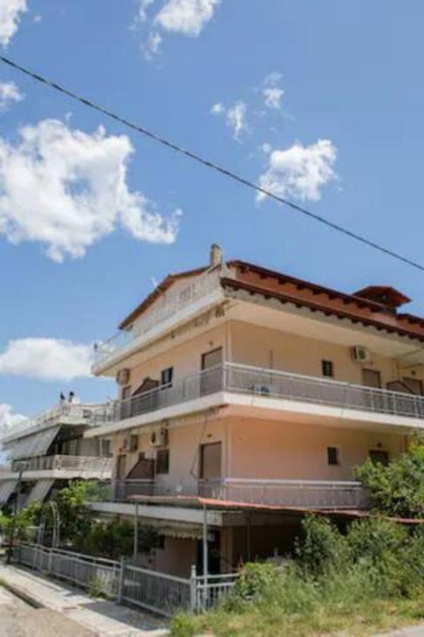 Vasileiou Apartments 卡梅纳维洛拉 外观 照片