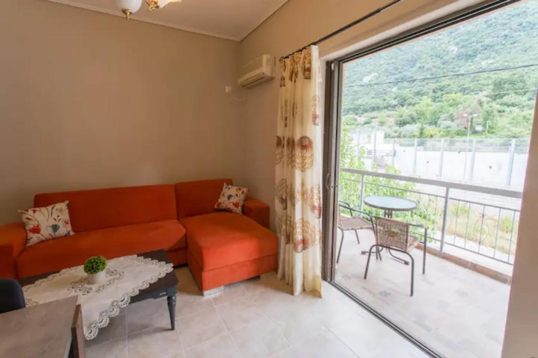 Vasileiou Apartments 卡梅纳维洛拉 外观 照片