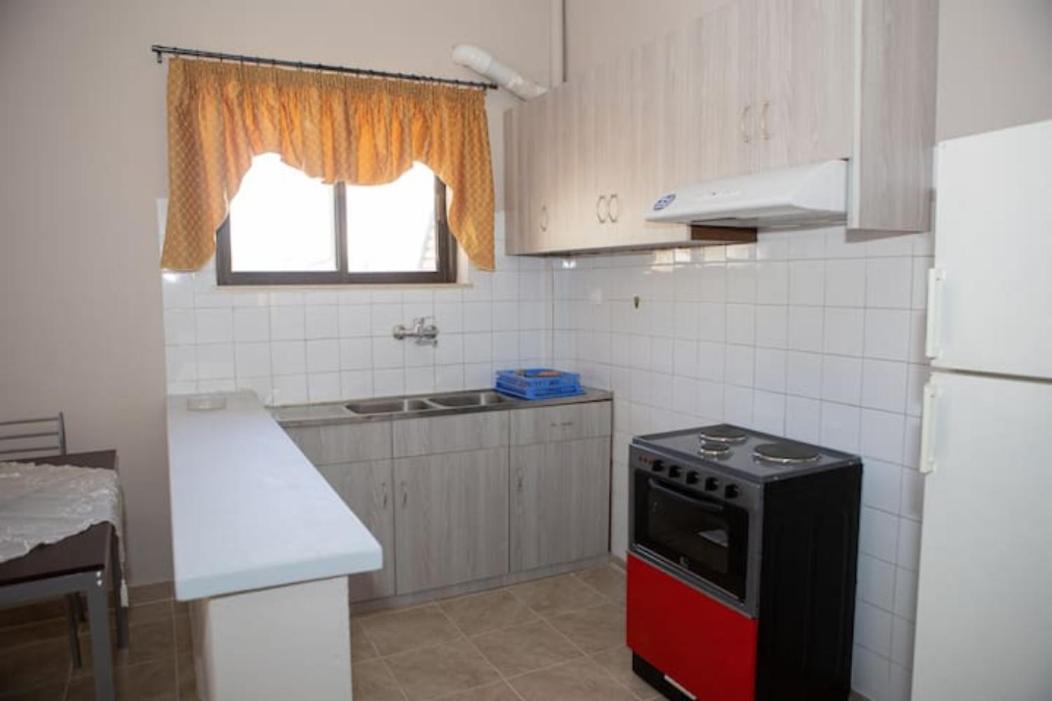 Vasileiou Apartments 卡梅纳维洛拉 外观 照片