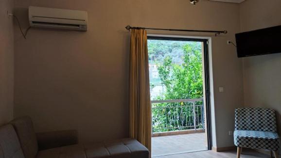 Vasileiou Apartments 卡梅纳维洛拉 外观 照片